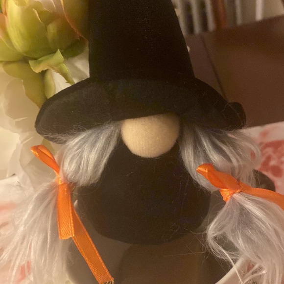 - Hocus Pocus Mug With Witch - Picture 2 of 5